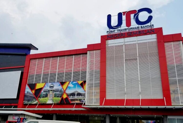 SEREMBAN 17 MEI 2018. Keadaan terkini Pusat Transformasi Bandar (UTC) di Plaza Angsana, Ampangan, Negeri Sembilan selepas papan tanda logo 1 Malaysia yang telah diturunkan. STR/ADZLAN SIDEK