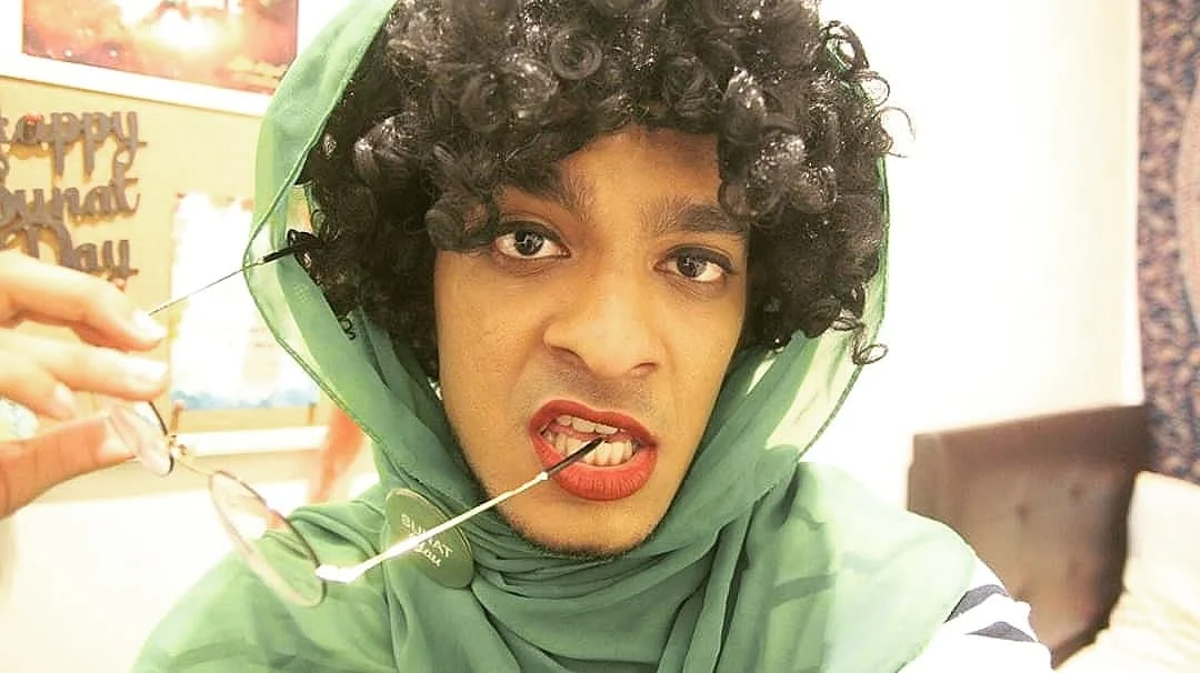 MYHero: Local Influencer Uses Personal Money To Help Unfortunate Families During MCO | Lifestyle | Rojak Daily