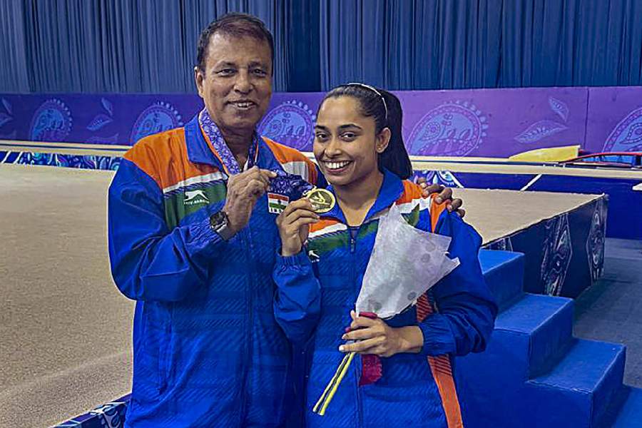 Dipa Karmakar Makes History as the First Indian Gymnast to Win Gold at