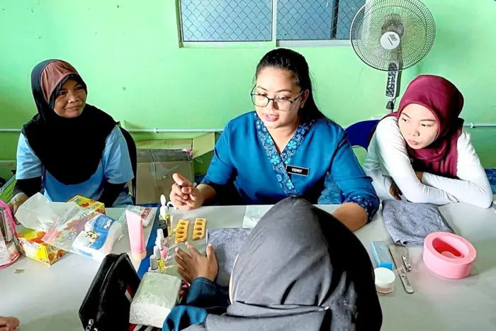 Malaysian teacher's compassion beyond the classroom - Asia News NetworkAsia News Network