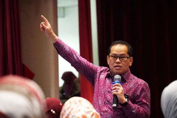 Image Source: DR AZAM AHMAD