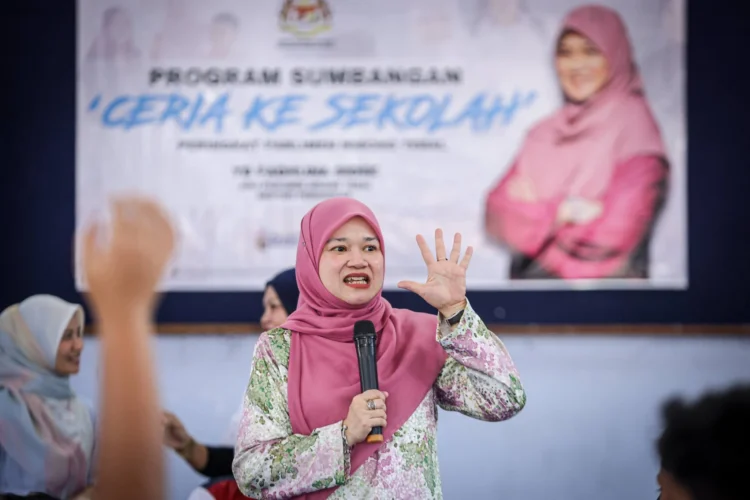 Image Source: Fadhlina Sidek Facebook