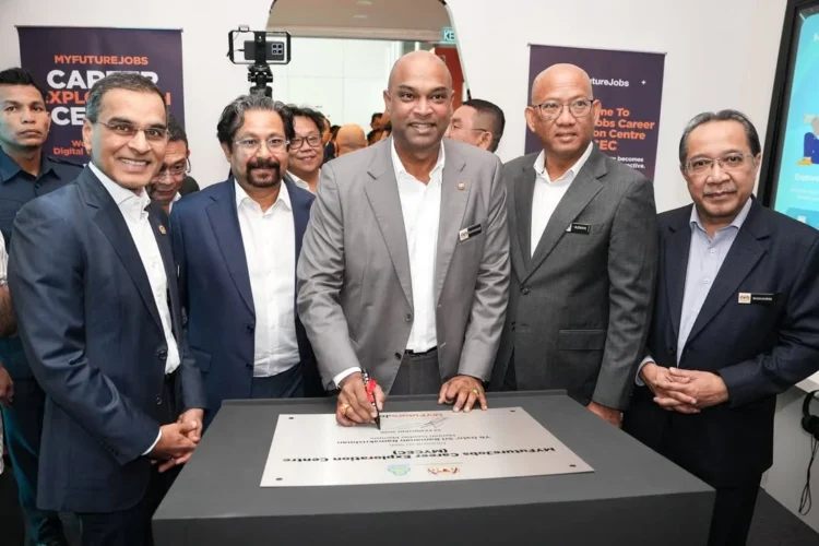 Image Source: Dato' Sri R.Ramanan Instagram