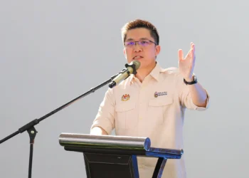 Image Source: Wong Kah Woh Facebook