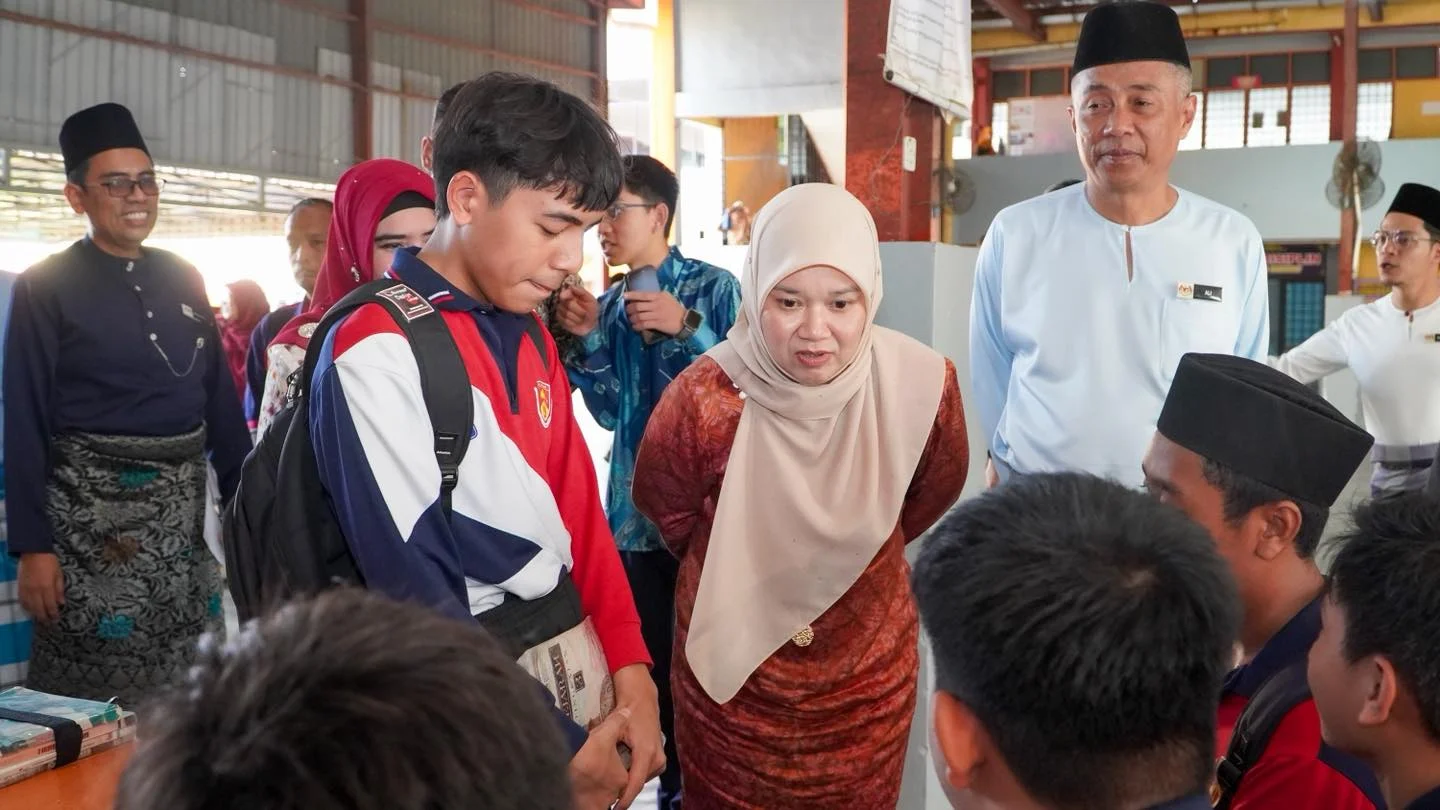 Image Source: Fadhlina Sidek Facebook