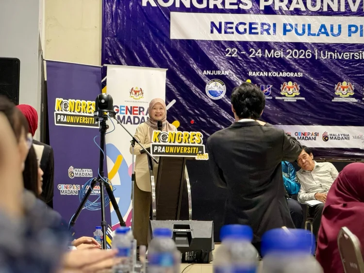 Education Minister Says Support for Form Six Students Will Continue Under New Transition 1 Image Source: Fadhlina Sidek FB