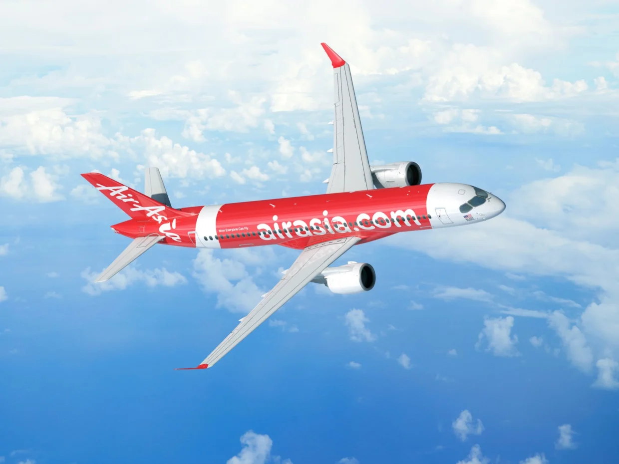 AirAsia Makes Aviation History with Record Order for 150 Airbus A220 Aircraft 3 A220 300 PW AXM V08