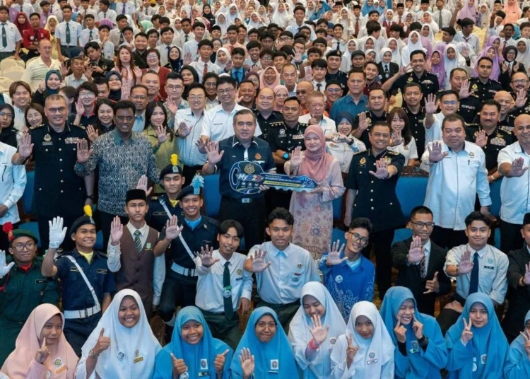 Image Source: Anthony Loke Facebook