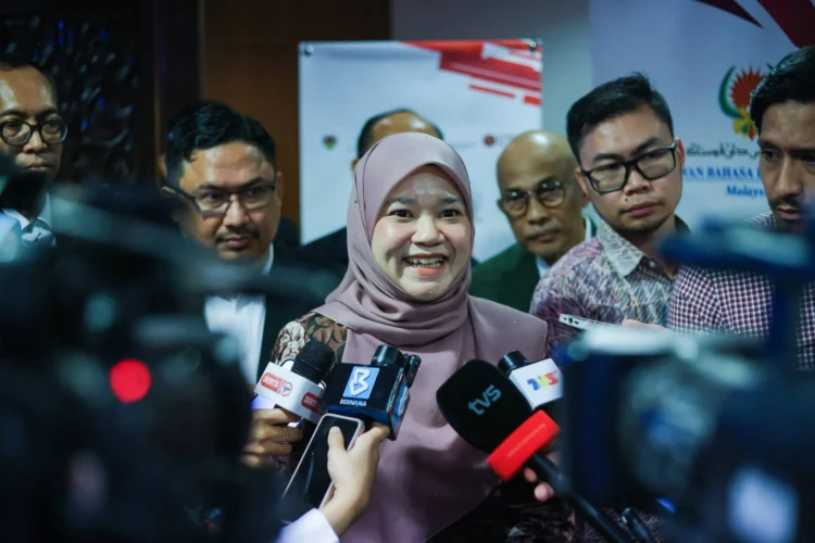 Image Source: Fadhlina Sidek FB