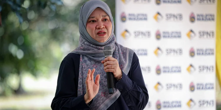 image source: fadhlina sidek fb